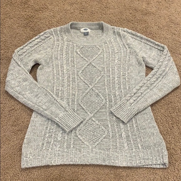 Old Navy Sweaters - Old navy cable knit sweater small